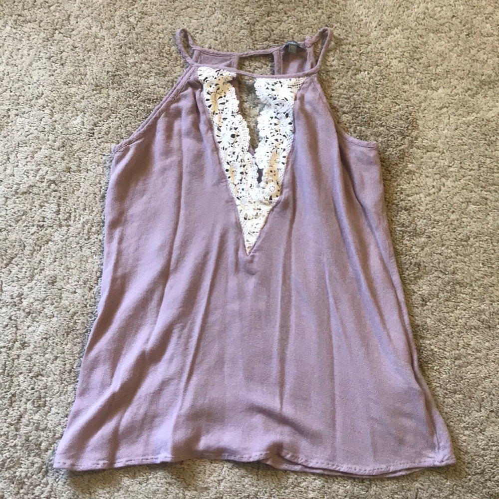 🛍Charlotte Russe Sleeveless Lace Keyhole Top